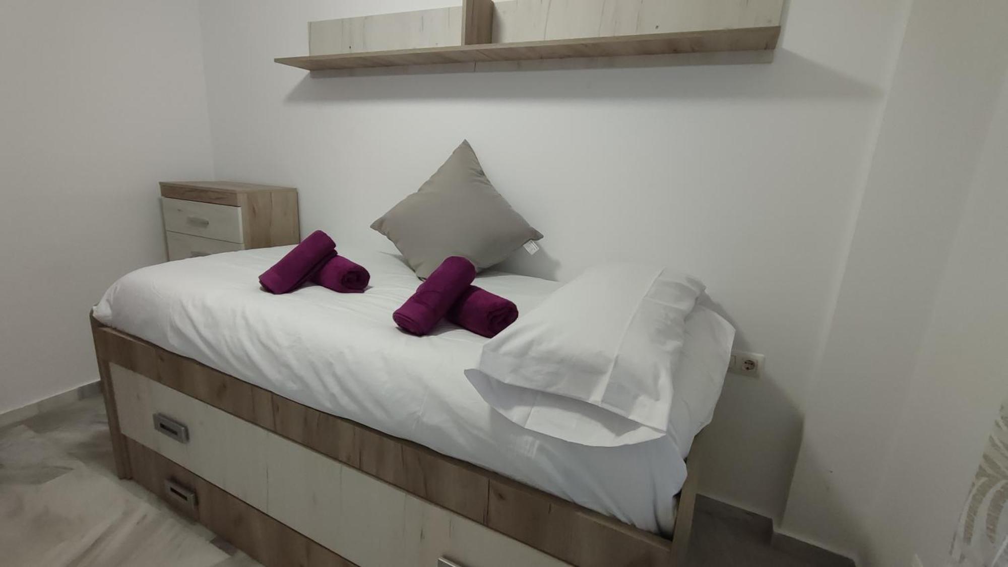Apartamentos Seneca Junto Al Centro Malaga Exterior photo