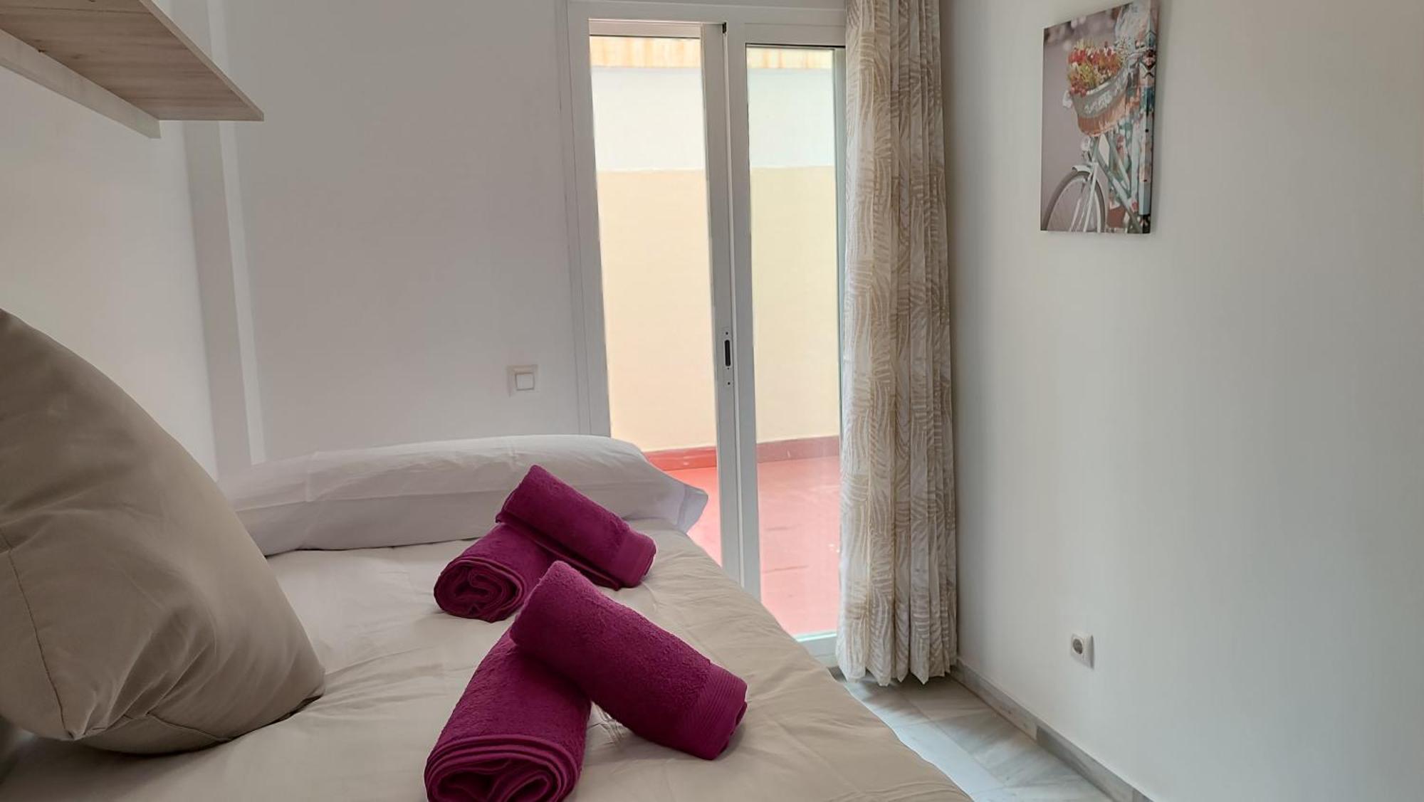 Apartamentos Seneca Junto Al Centro Malaga Exterior photo